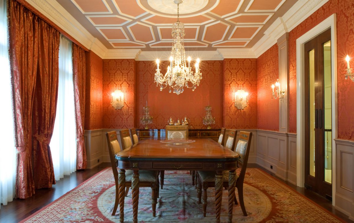 bridle-path_dining-web