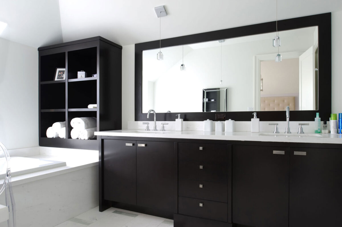 leaside-1_bathroom2-web